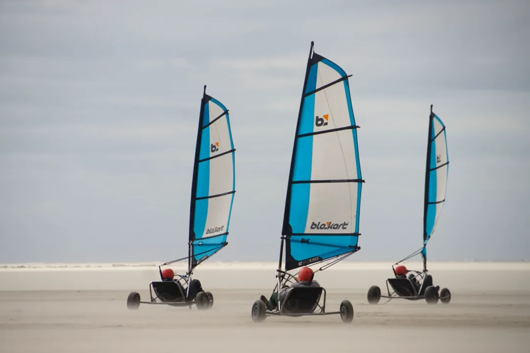 Latitude - Char à voile & Stand-up Paddle