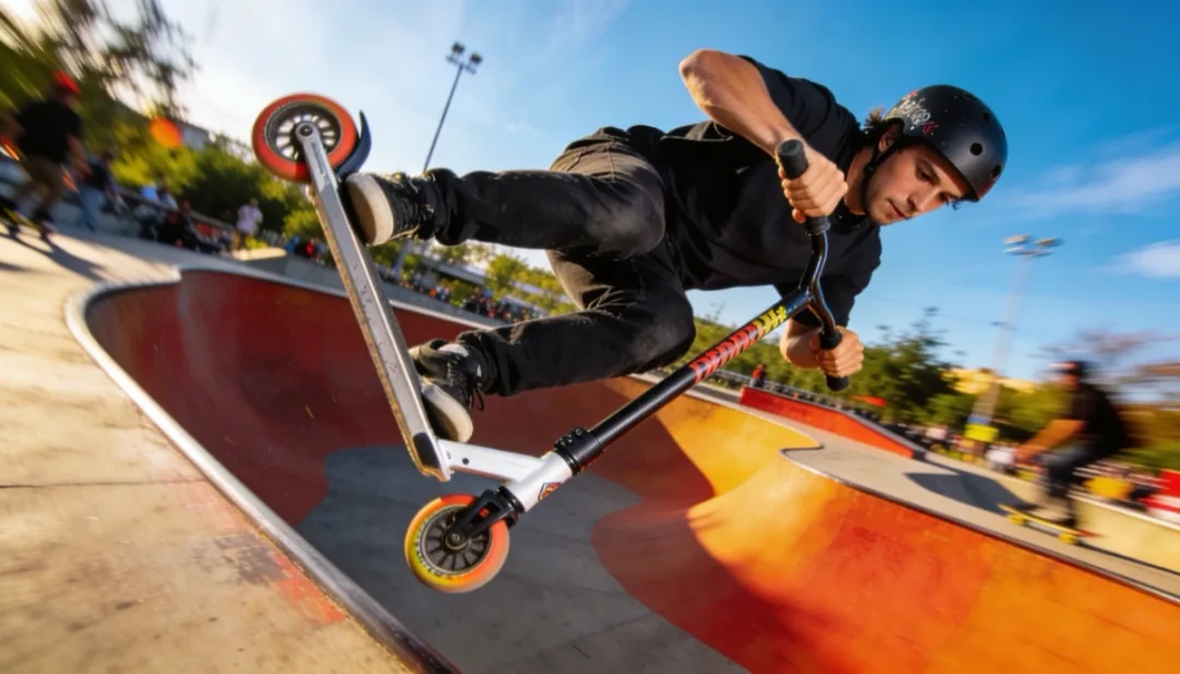 Illustration trottinette freestyle — Ecolehts à La Rochelle
